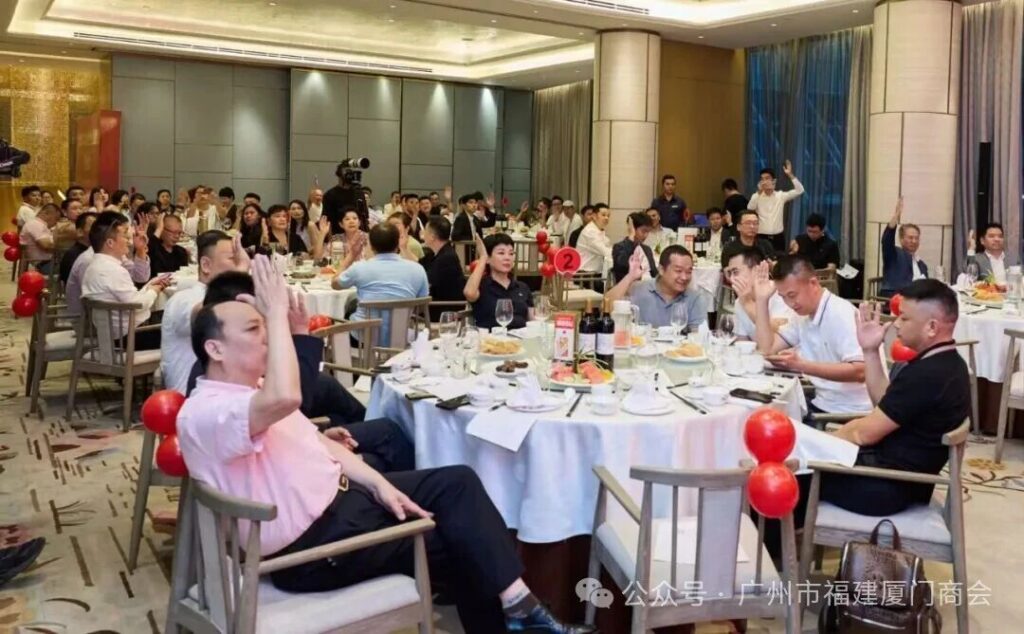 阿联酋浙江总商会暨同乡会首届理事大会成功召开，我会荣誉会长、温超集团董事长孙建省荣任首届会长